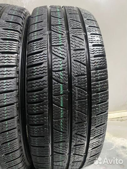 Pirelli Carrier Winter 235/65 R16C