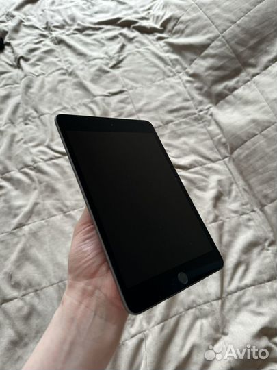 iPad Mini 5 64gb Cellurar + Wi-Fi