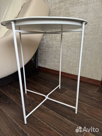 Журнальный столик складной