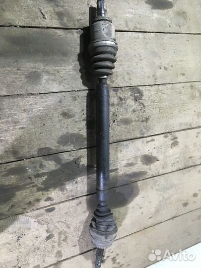 Полуось (привод в сборе) Nissan Almera