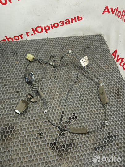 Проводка задней правой двери Chevrolet Spark M200