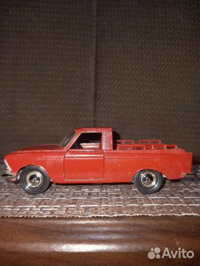 Модель автомобиля 1:43 масштаб СССР