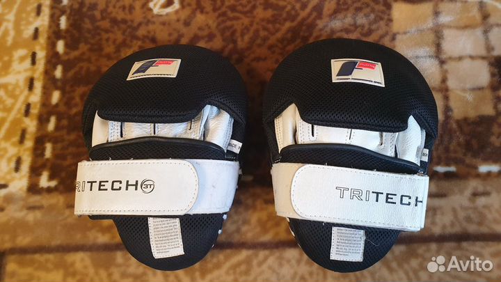 Лапы Fighting Sports Tri-Tech. Натуральная кожа