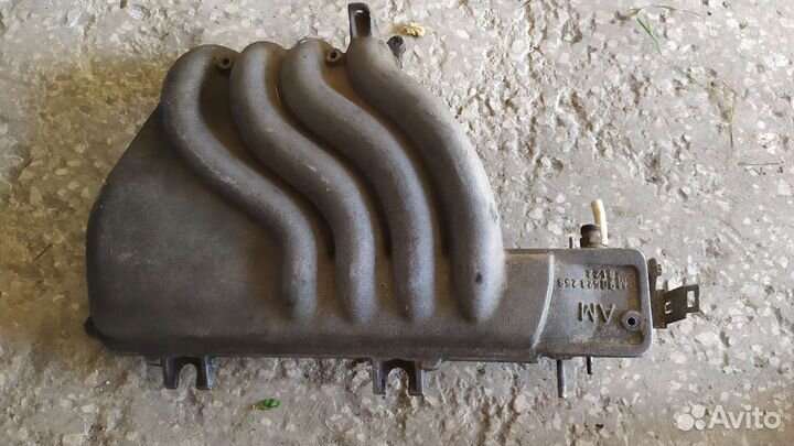 Впускной коллектор Opel Vectra b x16xel