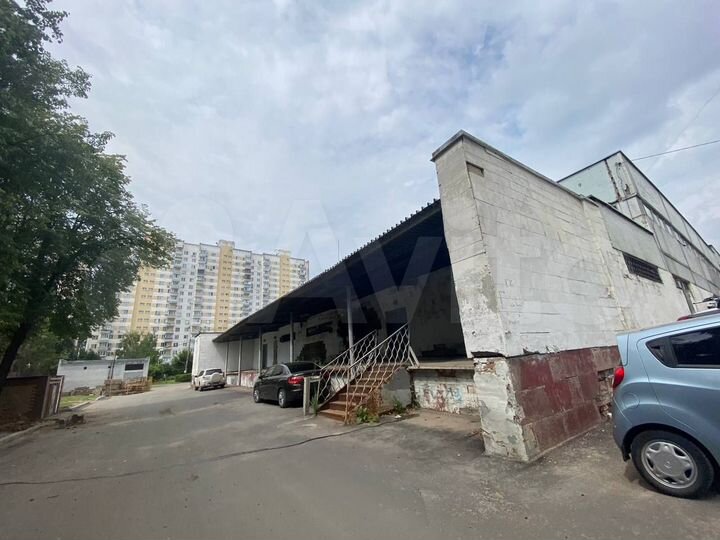 Помещения для сетевого магазина 4400 м²