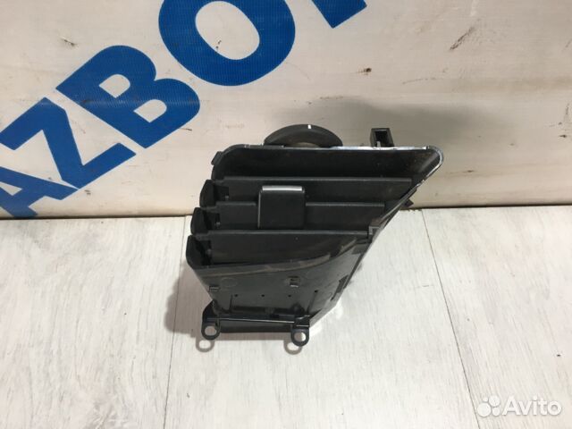 Дефлектор левый LADA vesta 1.6 мт седан