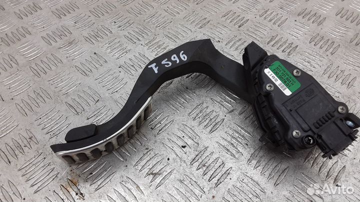 Педаль Volkswagen Phaeton 2003 3D1721503L