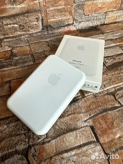 Magsafe battery pack