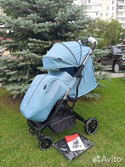 Новая прогулочная коляска Luxmom V3(голубой цвет)