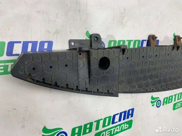 Усилитель бампера передний Hyundai I30 хетчбек