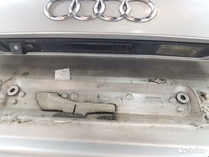 Крышка (дверь) багажника для Audi A3 8P 8P4827023K