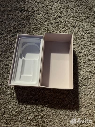 Короба от iPhone 8
