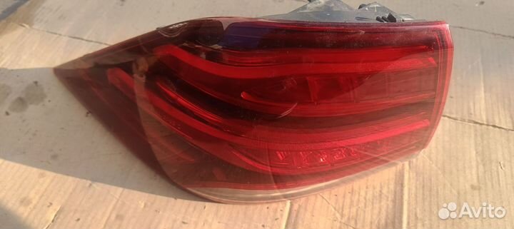 Фонарь задний левый в крыло Mercedes Gle W166