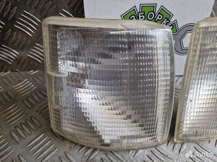 Указатель поворота Vw T4 белый левый