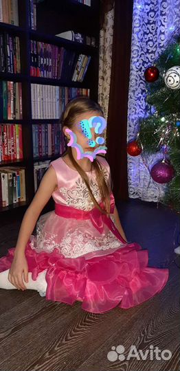 Платье нарядное