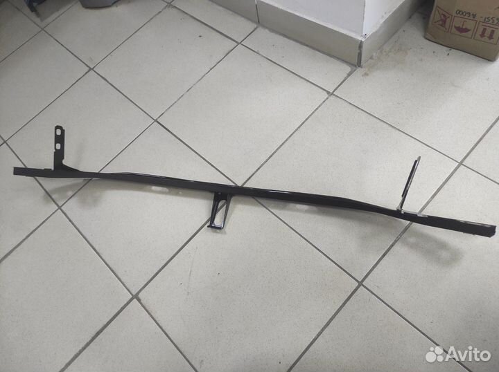 Усилитель бампера переднего на nissan almera N16