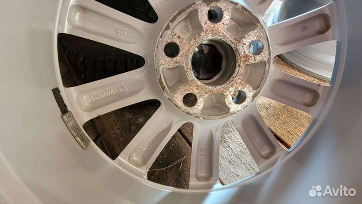 Литые диски на toyota camry R 17