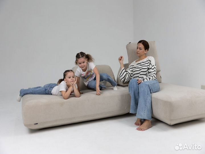 Диван со спальным местом 4400х1800 мм