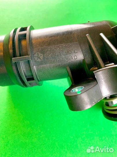 Термостат Chrysler Pacifica 68217305AE