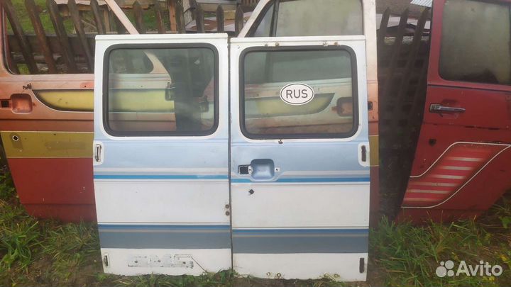 Двери задние chevrolet chevy van g20