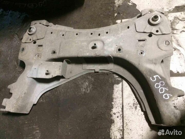 Балка Renault Scenic II 2003-2009