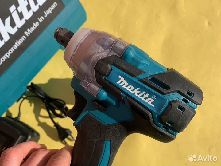 Гайковерт Makita аккумуляторный 18v