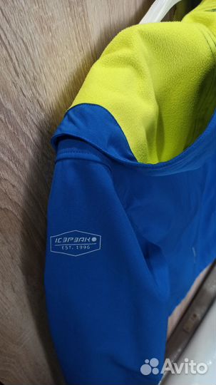 Ветровка на флисе Софтшел 152