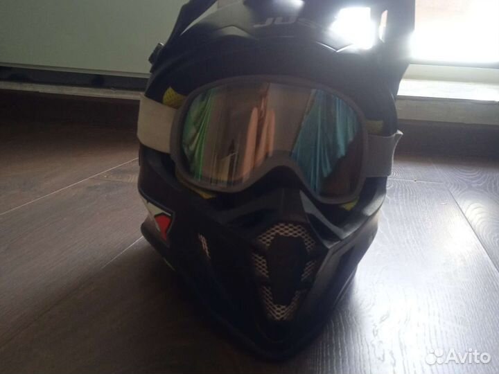 Шлем кроссовый бу just1