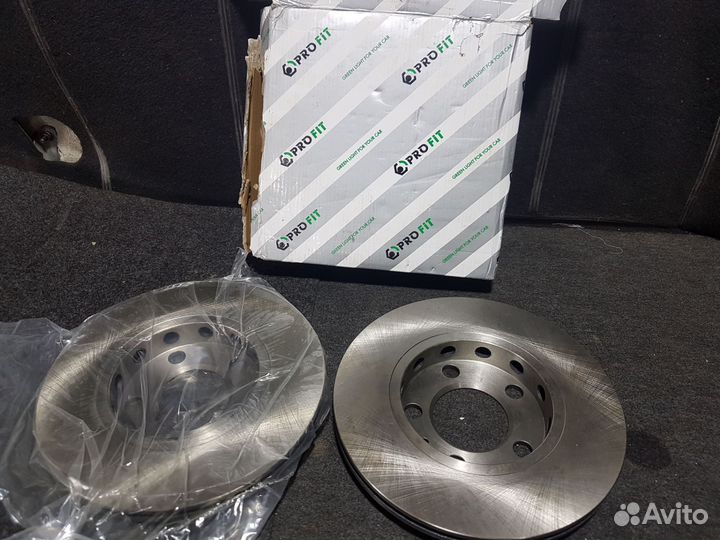 Диск тормозной передний skoda fabia