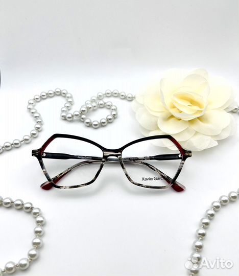 Красота и роскощь в очках Xavier Garсia