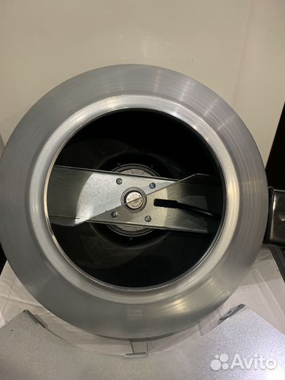 Канальный вентилятор 200