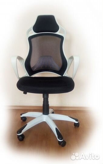 Компьютерное кресло новое