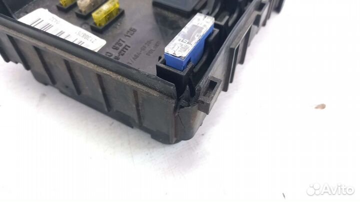 Блок предохранителей VW Passat CC