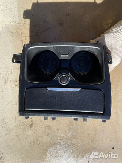 Бмв 1 f20 подстаканник пепельница