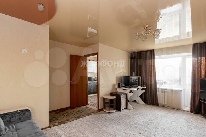 3-к. квартира, 47 м², 5/5 эт.