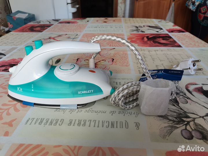 Дорожный утюг Scarlett SC-1135S Новый