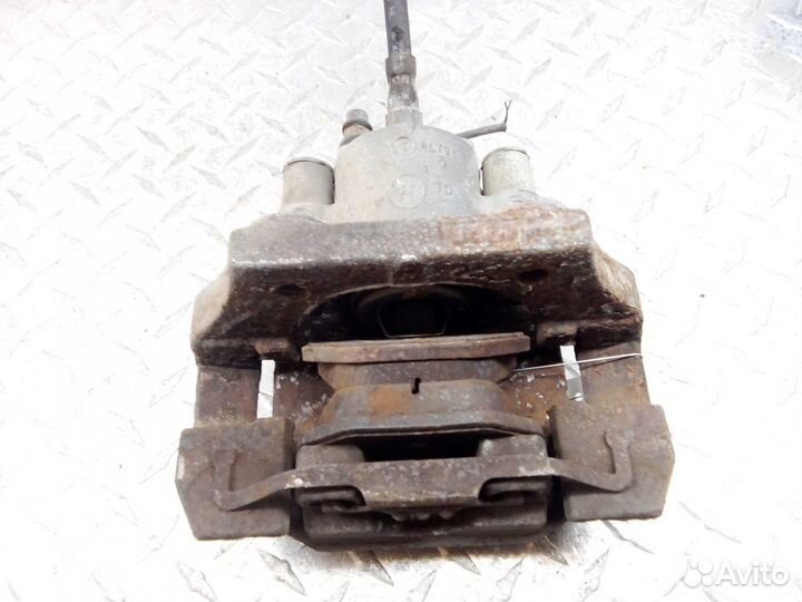 Суппорт задний правый BMW X5 E70