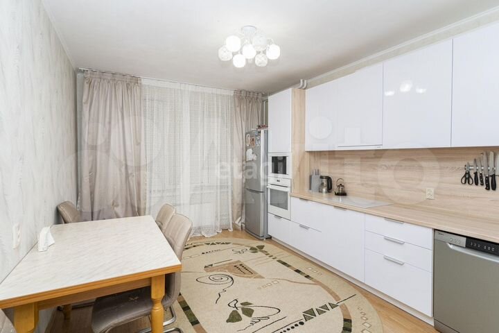 3-к. квартира, 80,3 м², 1/16 эт.