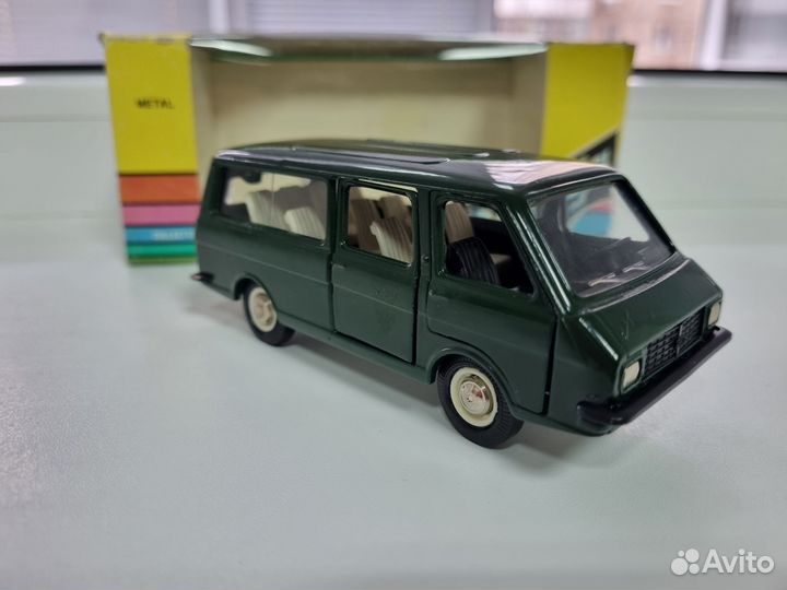 Модель раф-2203 А18, 1:43 Сделано в СССР