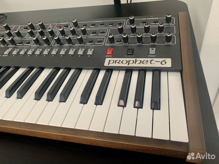 Sequential Prophet 6