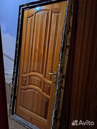 Дверь входная металлическая