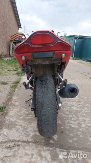 Suzuki RF400R