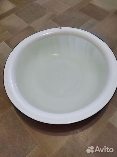 Таз эмалированный