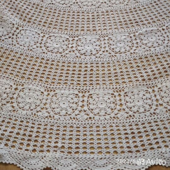 Кружевная скатерть круглая