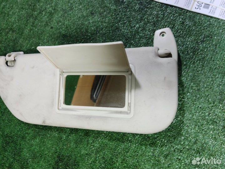 Козырек солнцезащитный правый Citroen C4