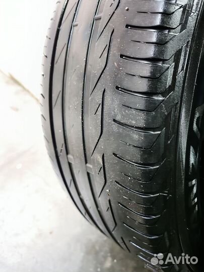 Bridgestone Turanza T001 225/60 R16 98W