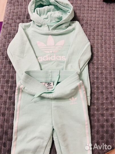 Спортивный костюм adidas для девочек