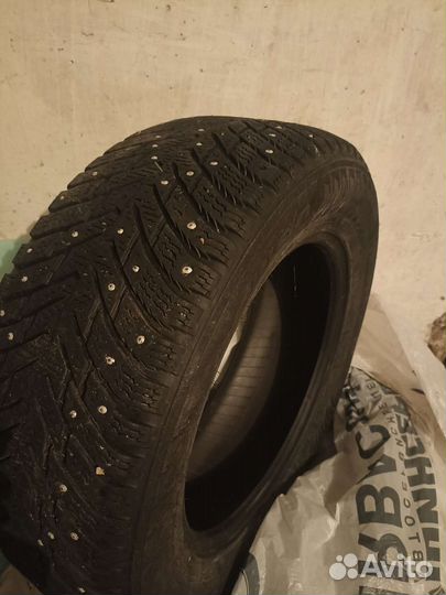 Nokian Tyres Hakkapeliitta 8 215/60 R16
