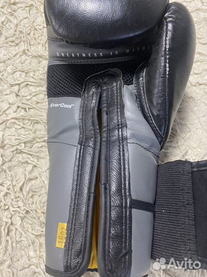 Боксерские перчатки 16oz