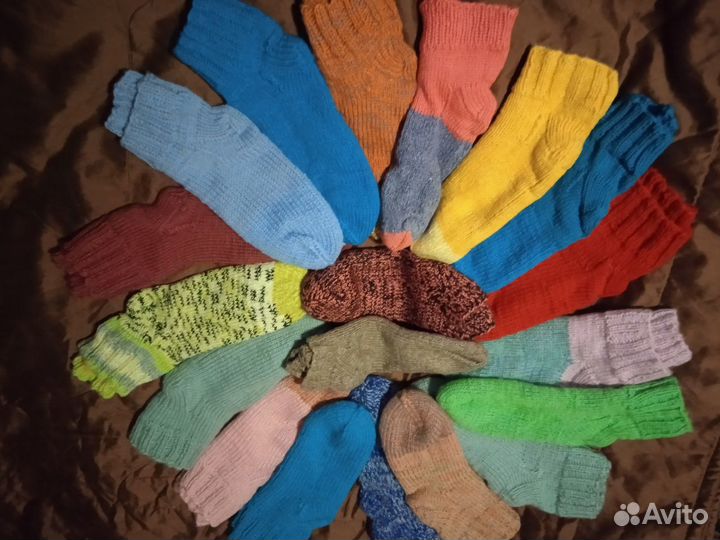 Вязаные носки разные